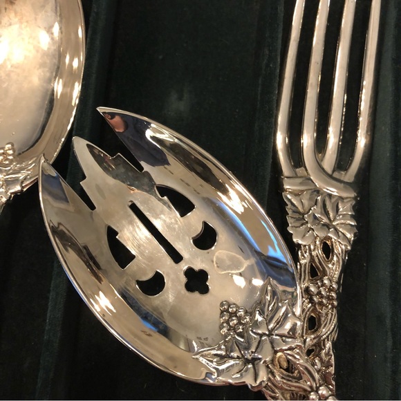Godinger Vintage Grape Leaf Serving Set - Picture 8 of 11